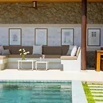 Stunning Seaview Near The Beach