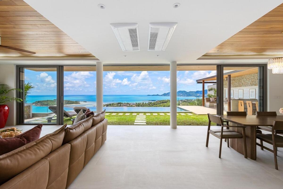 Stunning Seaview Near The Villa